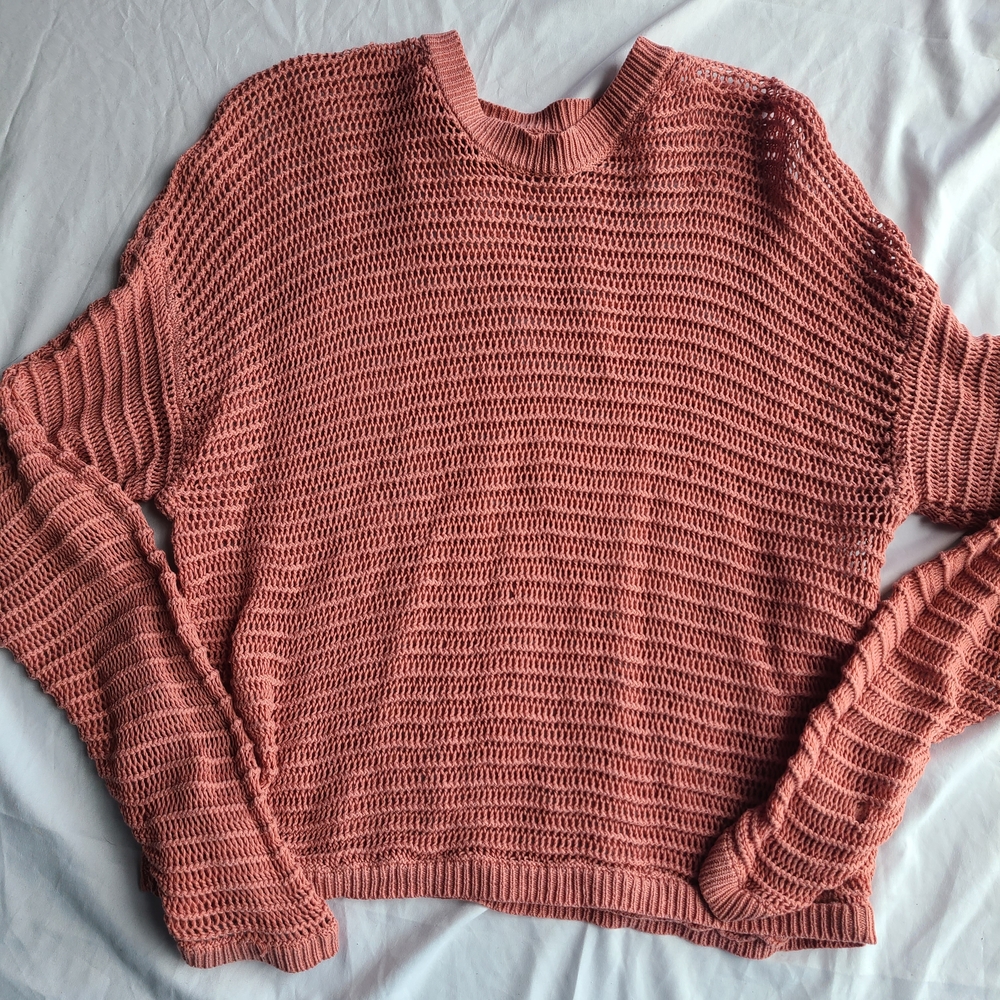 Women's Pinkish Knit Sweater knit sweater with a relaxed fit #knitwear #boho